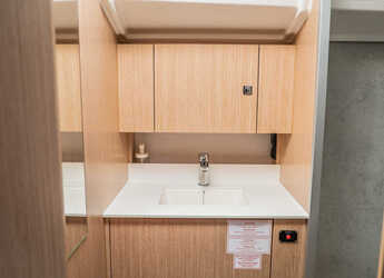 Louer voilier à Yes marina - Bavaria C42