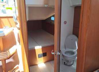 Rent a sailboat in Marina Sivota - Bavaria C46