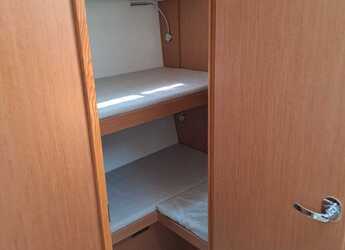 Rent a sailboat in Marina Sivota - Bavaria C46