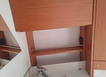 Rent a sailboat in Marina Sivota - Bavaria C46