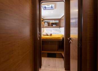 Rent a catamaran in Marina Tourlos - Lagoon 450 Fly