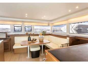 Rent a catamaran in Marina Tourlos - Lagoon 450 Fly