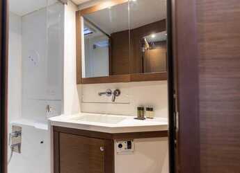 Rent a catamaran in Marina Tourlos - Lagoon 450 Fly