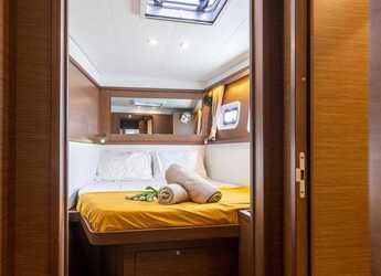 Rent a catamaran in Marina Tourlos - Lagoon 450 Fly