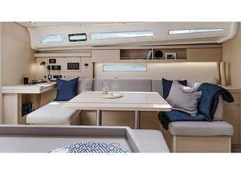 Rent a sailboat in Paros Marina - Oceanis 40.1