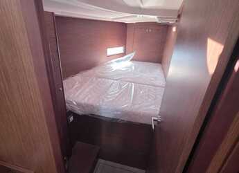 Rent a sailboat in Paros Marina - Oceanis 40.1