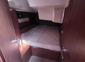 Rent a sailboat in Paros Marina - Oceanis 40.1