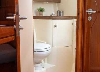 Rent a sailboat in Flisvos  Marina - Sun Odyssey 51