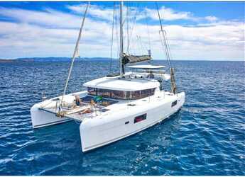 Alquilar catamarán en Lavrion Marina - Lagoon 42