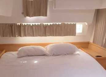 Alquilar catamarán en Lavrion Marina - Lagoon 42