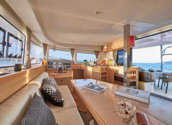 Alquilar catamarán en Lavrion Marina - Lagoon 42