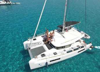 Rent a catamaran in Marina di Scarlino - Lagoon 40