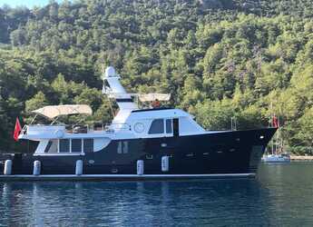 Rent a motorboat in Yes marina - Trawler 77