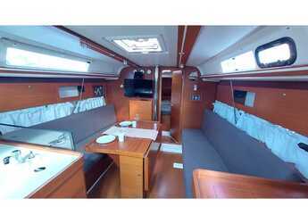 Chartern Sie segelboot in Marina Cala de Medici - Dufour 335 Grand Large