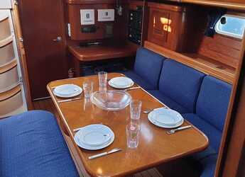 Rent a sailboat in Nikiti - Beneteau 50