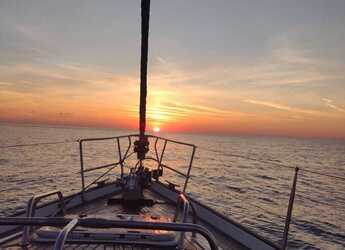 Rent a sailboat in Nikiti - Beneteau 50