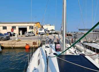 Rent a sailboat in Volos - Bavaria Cruiser 40