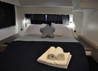 Alquilar catamarán en Marina Delta Kallithea - Astréa 42