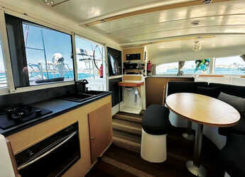 Rent a catamaran in Marina Ibiza - Lagoon 380
