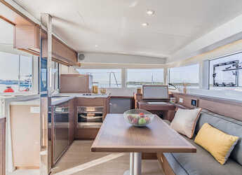 Chartern Sie katamaran in Marina dell'Isola  - Lagoon 40 - 4 + 1 cab.