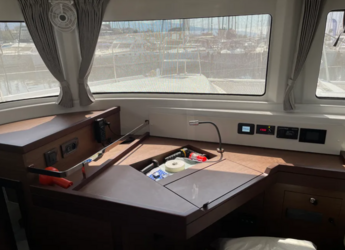 Rent a catamaran in Alimos Marina - Lagoon 46 - 4 + 2 cab.