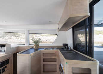 Rent a catamaran in Alimos Marina - Lagoon 42