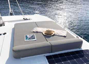 Rent a catamaran in Alimos Marina - Lagoon 42