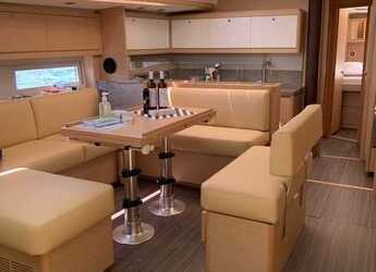 Alquilar velero en Olympic Marine - Dufour 530