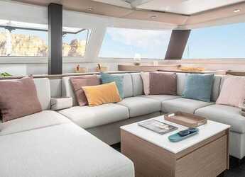 Rent a catamaran in Fort Burt Marina - Fountaine Pajot Elba 45