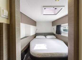 Rent a catamaran in Fort Burt Marina - Fountaine Pajot Elba 45