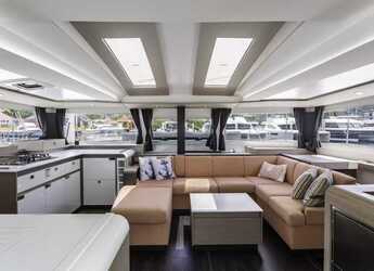 Rent a catamaran in Fort Burt Marina - Fountaine Pajot Elba 45