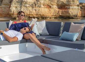 Rent a catamaran in Fort Burt Marina - Fountaine Pajot Elba 45