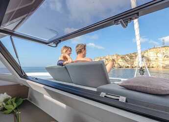 Rent a catamaran in Fort Burt Marina - Fountaine Pajot Elba 45