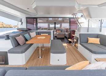 Rent a catamaran in Fort Burt Marina - Fountaine Pajot Elba 45