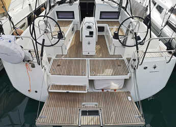 Rent a sailboat in Marina Cala de Medici - Sun Odyssey 440 - 4 cabine - 2 bagni