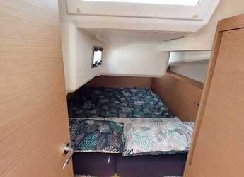 Rent a sailboat in Marina Cala de Medici - Sun Odyssey 440 - 4 cabine - 2 bagni