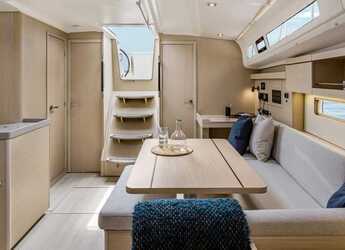 Chartern Sie segelboot in Marina di San Vicenzo - Oceanis 40.1