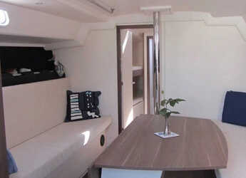 Chartern Sie segelboot in Marina Cala de Medici - Varianta 44