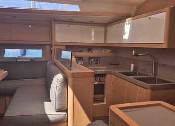 Chartern Sie segelboot in Marina Cala de Medici - Dufour 530