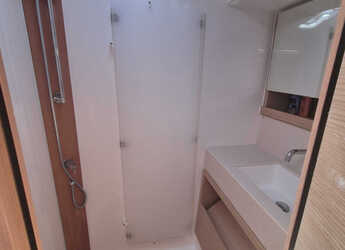 Chartern Sie segelboot in Marina Cala de Medici - Dufour 530