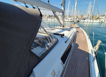 Chartern Sie segelboot in Marina Cala de Medici - Dufour 530