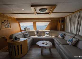 Rent a catamaran in Nea Peramos - Long Island