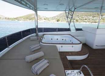 Rent a catamaran in Nea Peramos - Long Island