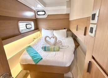 Chartern Sie katamaran in Maya Cove, Hodges Creek Marina - Bali Catspace OW