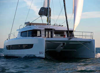 Alquilar catamarán en Club Naútico de Sant Antoni de Pormany - Bali 4.4