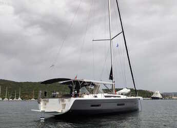 Alquilar velero en Punta Nuraghe - Dufour 530