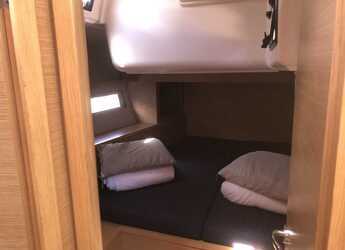 Alquilar velero en Punta Nuraghe - Dufour 530