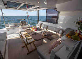 Alquilar catamarán en Porto Olbia - Bali Catspace