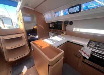 Alquilar velero en Marina di Cannigione - Sun Odyssey 410 - 3 cab.