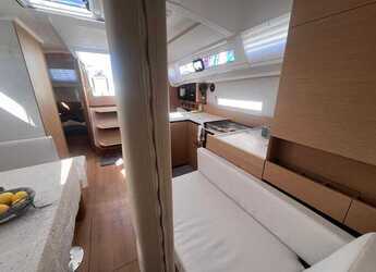 Alquilar velero en Marina di Cannigione - Sun Odyssey 410 - 3 cab.